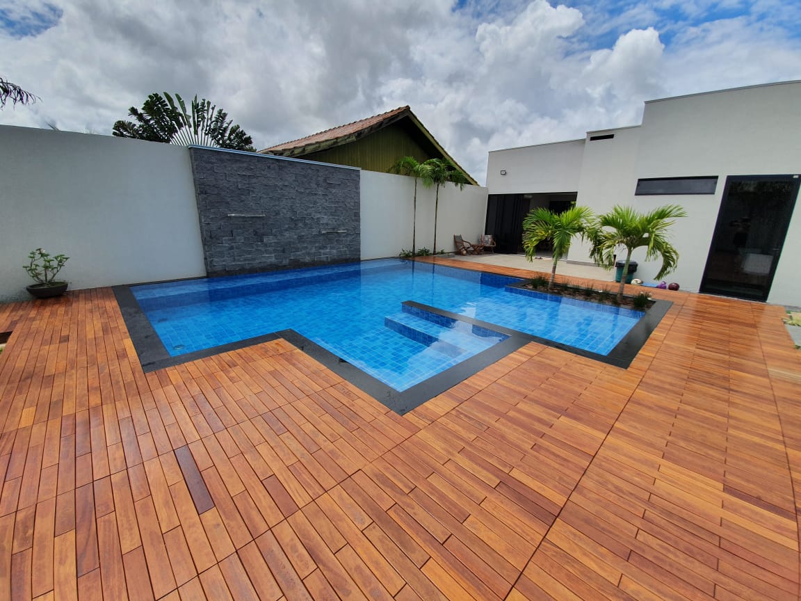 FlexDeck — Revestimento modular de madeira nobre